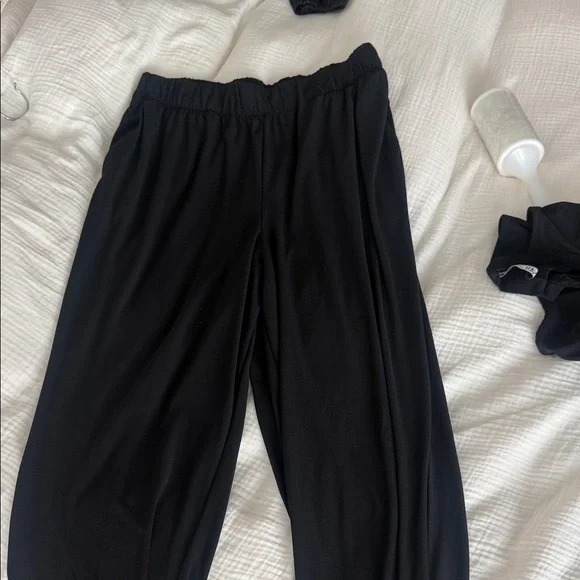 Zara Black Women's Silky 2 Piece set - Picture 3 of 4